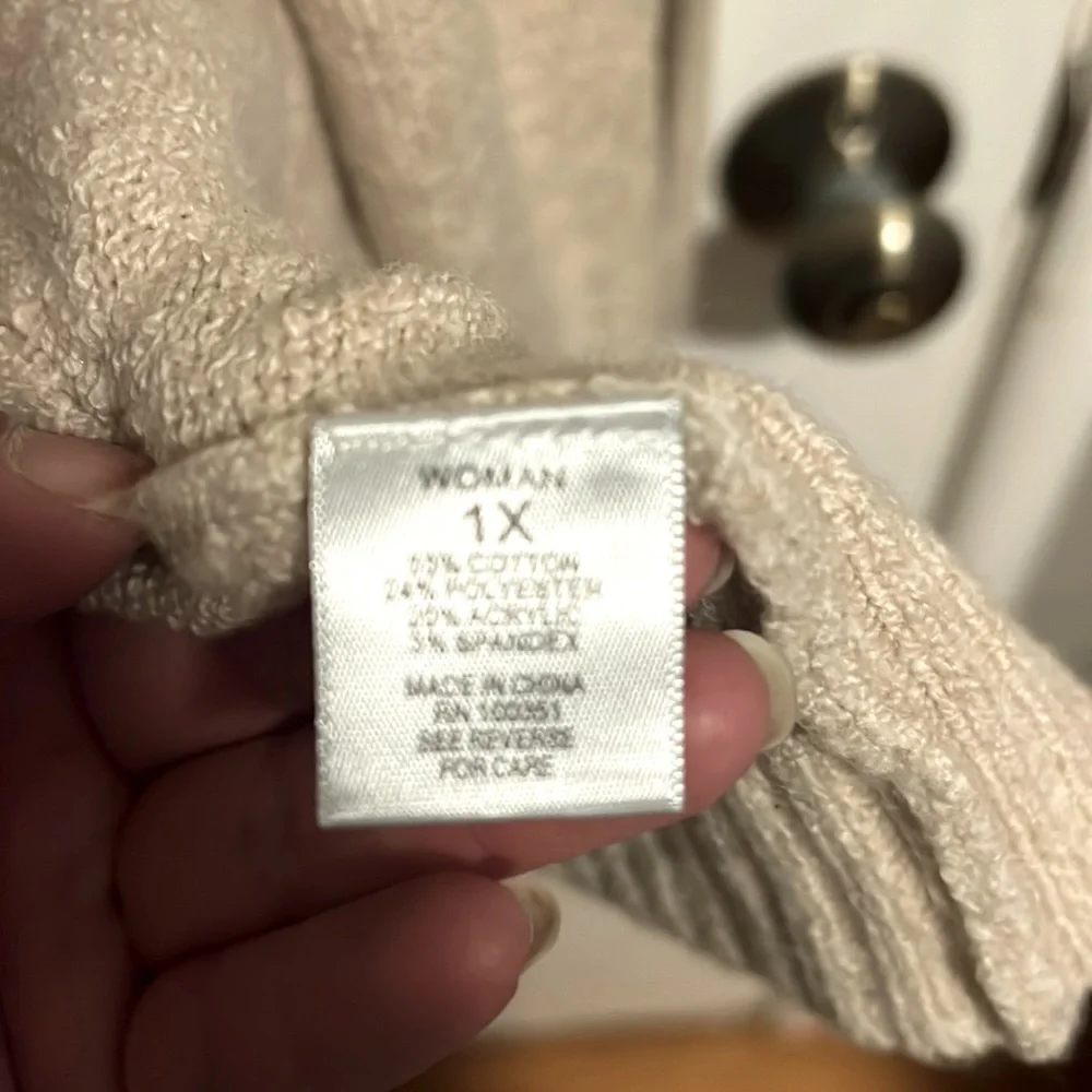Sweater - Picture 3 of 3